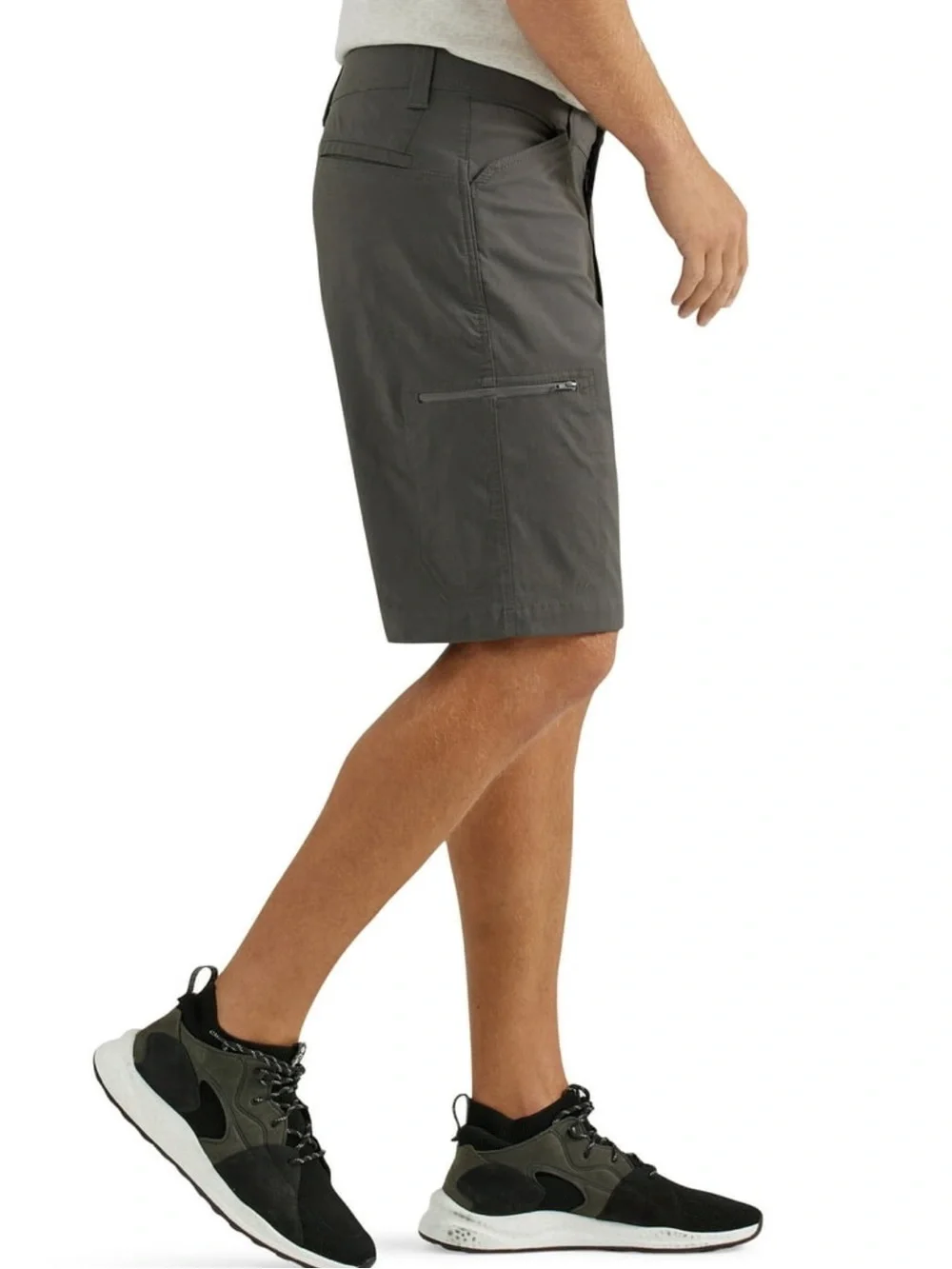 Wrangler® Men's Outdoor Performance Zip Cargo Short 38
